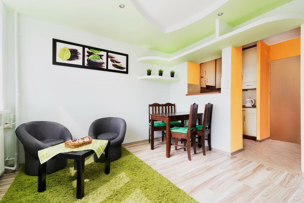 شقة وارسو  في Apartament Plocka 4 المظهر الخارجي الصورة